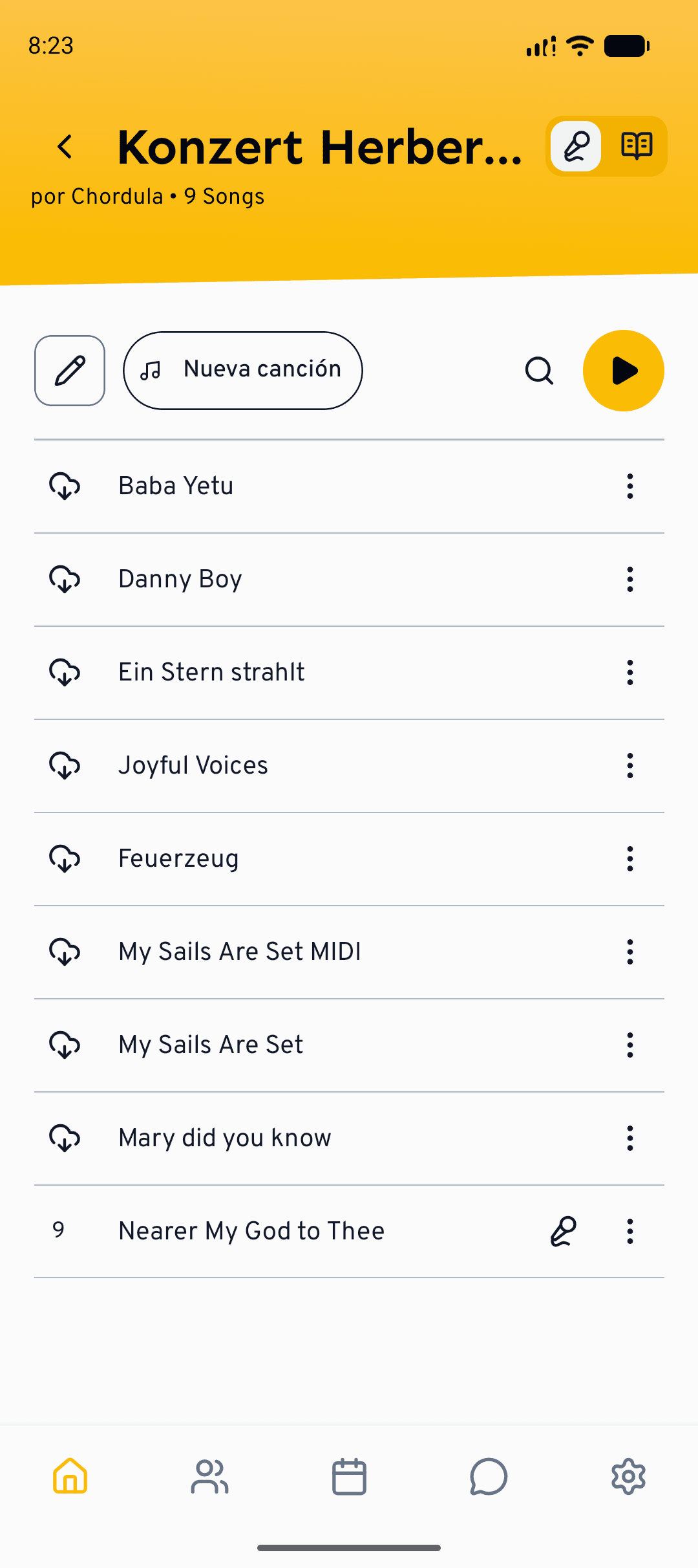 Abre una lista de canciones y elige una para iniciar el reproductor.
